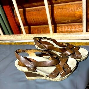 Earthies Brown Leather Wedge Sandals